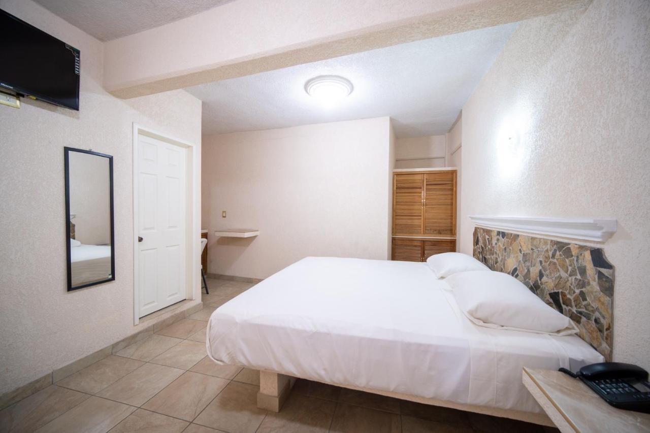 Peninsula Stays Executive Hotel Salina Cruz Esterno foto